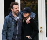 Olivia Wilde et Jason Sudeikis en amoureux dans les rues de New York le 31 décembre 2011