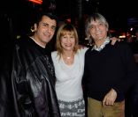 Bébert des Forbans, Annie Stone et son époux Mario à l'avant-première du programme  La Croisière des idoles , de Mireille Dumas, bientôt sur France 3. À Paris le 4 janvier 2011.