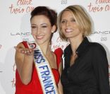 Delphine Wespiser et Sylvie Tellier lors de l'avant-première du film L'amour dure trois ans le 7 janvier 2012