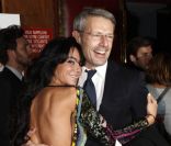 Sandra Zeitoun et Lambert Wilson lors de l'avant-première du film L'amour dure trois ans le 7 janvier 2012