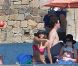 Jessica Alba entourée d'amis sous le soleil de Cabo San Lucas au Mexique. Fin décembre 2011.