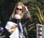 Kate Hudson et son fils Bingham passent une journée ensoleillée à Los Angeles le 7 janvier 2012 