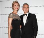 George Clooney et Stacy Keibler à la soirée du National Board of Review Awards à New York, le 10 janvier 2012. 