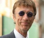 Robin Gibb, atteint d'un cancer, prêt à tout pour guérir
