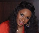 Jennifer Hudson lors d'une séance de dédicaces à Los Angeles, le 12 janvier 2012.