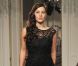 Mylène Jampanoï défile pour Alberta Ferretti, à Milan, le vendredi 13 janvier 2012.