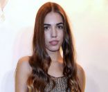 Amber Le Bon défile pour Alberta Ferretti, à Milan, le vendredi 13 janvier 2012.