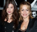 Audrey Dana et Astrid Berges-Frisbey à la soirée des révélations, à Paris le 16 janvier 2012.