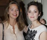 Virginie Efira et Marion Cotillard à la soirée des révélations, à Paris le 16 janvier 2012.