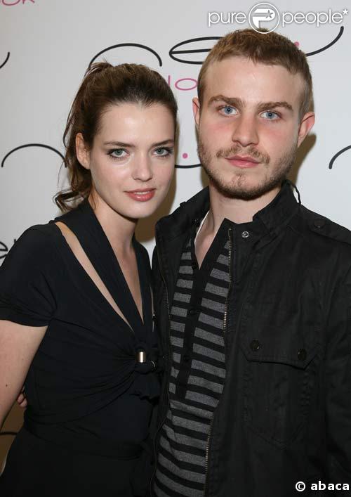 Roxane Mesquida et Brady Corbet à l'inauguration de la boutique New Look, le 29/05/08