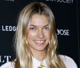 Jessica Hart lors de l'avant première du film Dos au mur à New York le 19 janvier 2012