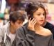 Justin Bieber et Selena Gomez font leurs courses dans un supermarché de Los Angeles, le 14 janvier 2012.