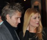 Stanislas Merhar et la belle Elodie Frégé lors de la première de L\'Art d\'aimer le 21 novembre 2011 à Paris