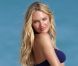 Candice Swanepoel en plein shooting pour Victoria's Secret sur une plage de Saint-Barthélémy. Le 28 janvier 2012.