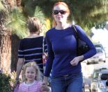 Marcia Cross, son mari Tom Mahoneh et leurs jumelles Eden et Savannah, le 28 janvier 2012 à Los Angeles