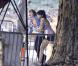 Zooey Deschanel peut compter sur Hannah Simone sur le tournage de la série New Girl le 1er février 2012 à Los Angeles 
