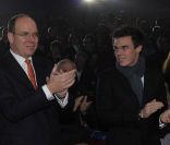 Louis Ducruet au côté de son oncle le prince Albert, un bon modèle. La première édition du festival New Generation, placé sous la présidence de SAS la princesse Stéphanie de Monaco et dont le jury était présidé par Pauline Ducruet, s'est achevée en fanfare dimanche 5 février 2012, avec la remise de prix sous le chapiteau Fontvieille de Monte-Carlo.
