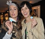 Annelise et Clotilde Hesme à l\'avant-première de <em>JC comme Jésus Christ</em>, à Paris le 6 février 2012.