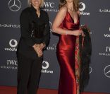  Martina Navratilova et son amie. 
 La cérémonie des Laureus World Sports Awards 2012, qui s'est déroulée le 6 février à Londres avec Clive Owen en maître de cérémonie, a notamment consacré Novak Djokovic Sportif de l'année, devant un parterre de légendes et de couples stars du sport. 