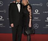  Christa Kinshofer et son époux Erich. 
 La cérémonie des Laureus World Sports Awards 2012, qui s'est déroulée le 6 février à Londres avec Clive Owen en maître de cérémonie, a notamment consacré Novak Djokovic Sportif de l'année, devant un parterre de légendes et de couples stars du sport. 