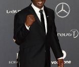  Lennox Lewis. 
 La cérémonie des Laureus World Sports Awards 2012, qui s'est déroulée le 6 février à Londres avec Clive Owen en maître de cérémonie, a notamment consacré Novak Djokovic Sportif de l'année, devant un parterre de légendes et de couples stars du sport. 