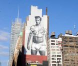 David Beckham pour H&M s'affiche dans les rues de New York, le 7 février 2012. 