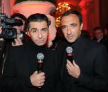 Ariel Wizman et Nikos Aliagas lors du 25e anniversaire de TV Magazine le 8 févrir 2012 au Plaza Athenée à Paris