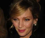 Uma Thurman, radieuse au premier rang du défilé Tommy Hilfiger à New York, le 12 février 2012.