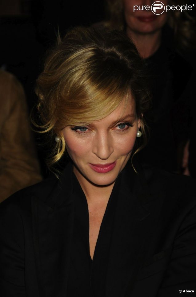 Uma Thurman, radieuse lors du défilé Tommy Hilfiger à New York, le 12 février 2012.