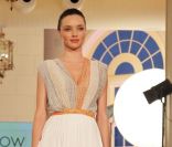 Miranda Kerr déambule avec grâce au pays des kangourous