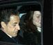 Nicolas Sarkozy et Carla Bruni arrivent dans les locaux de TF1 juste avant sa déclaration au journal télévisé de 20 heures de Laurence Ferrari, à Paris, le 15 février 2012.