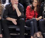 Eva Longoria s'offre une partie de basket avec un séduisant bodyguard