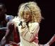 Rihanna en pleine performance de son tube We Found Love sur la scène de l'O2 Arena lors des Brit Awards 2012.