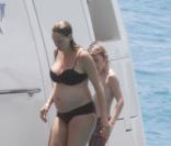 Uma Thurman en vacances à Saint-Barthelemy le 24 mars 2012