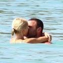 Naomi Watts et Liev Schreiber : Baisers passionnés dans les eaux de la Barbade