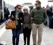 Cayetana débarque dans la ville de l'amour avec son chevalier servant ! 
 Cayetana, l'inénarrable duchesse d'Albe de 86 ans, et son jeune mari Alfonso Diez, 62 ans, sont arrivés à Paris (Gare d'Austerlitz) le 26 avril 2012 pour leur lune de miel, plusieurs mois après leur spectaculaire mariage à Séville le 5 octobre 2011. 