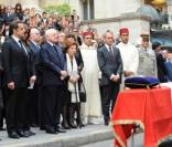 Honneur Militaire pour Yves Saint Laurent