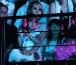 Laeticia et ses filles Jade et Joy assistent au concert de Johnny à l\'Arena de Montpellier le 14 et 15 mai 2012.