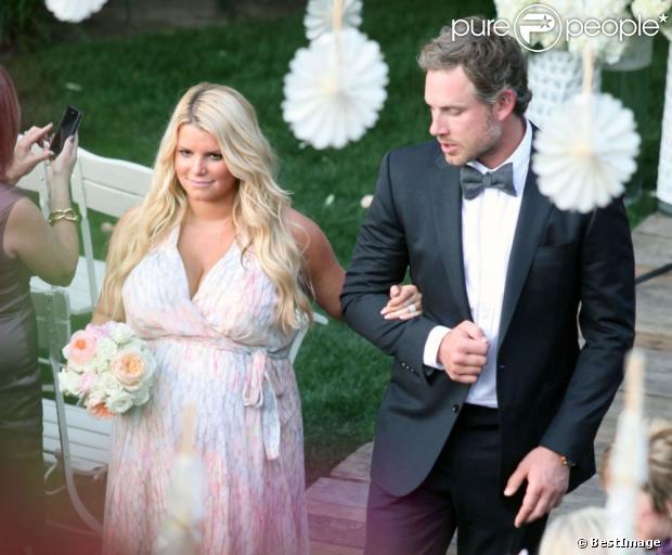 Jessica Simpson et Eric Johnson au mariage d'un couple d'amis, à Palm Springs, le 25 mars 2012.