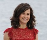 Valérie Lemercier et son ''premier vrai rôle d'amoureuse'' dans Adieu Berthe