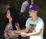 Justin Bieber et Selena Gomez, après la bagarre qui a opposé le chanteur à un photographe, le 27 mai 2012 à Los Angeles
