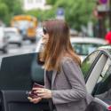 Nicolas Sarkozy et Carla Bruni complices et rayonnants pour aller voter