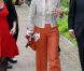 La princesse Maxima des Pays-Bas à la découverte du Musée Broekerveiling du village de Broek op Langedijk, le 5 juillet 2012. Il s'agit de l'ancien site des ventes aux enchères de fruits et légumes, acheminés par barque, jusqu'en 1973. Une pratique que le village fait ponctuellement revivre.
