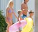 Britney Spears se rend à la plage en famille, à Hawaï, le jeudi 5 juillet 2012.