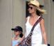Heidi Klum en compagnie de ses parents Erna et Gunther ainsi que de ses quatre enfants, Leni, Henry, Johan et Lou à New York, le 14 juillet 2012