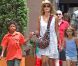 Heidi Klum en compagnie de ses quatre enfants, Leni, Henry, Johan et Lou à New York, le 14 juillet 2012