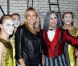 Heidi Klum découvre la troupe du Cirque du Soleil dans la coulisse du Radio City Music Hall de New York le 20 juillet 2012