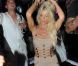 Victoria Silvstedt s'amuse comme une petite folle au VIP Room de St-Tropez, le vendredi 27 juillet 2012.