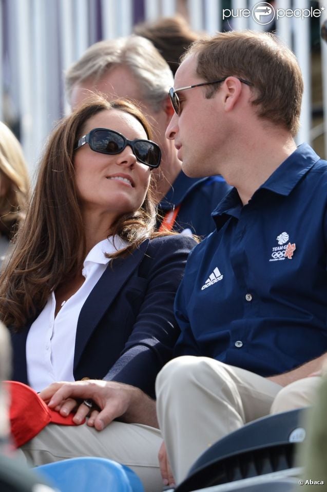 CASA REAL BRITÁNICA - Página 77 906136-kate-middleton-et-son-mari-le-prince-637x0-1