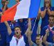 Alain Bernard et le clan français lors de la finale du 100 m nage libre de Yannick Agnel le 1er août 2012 à Londres